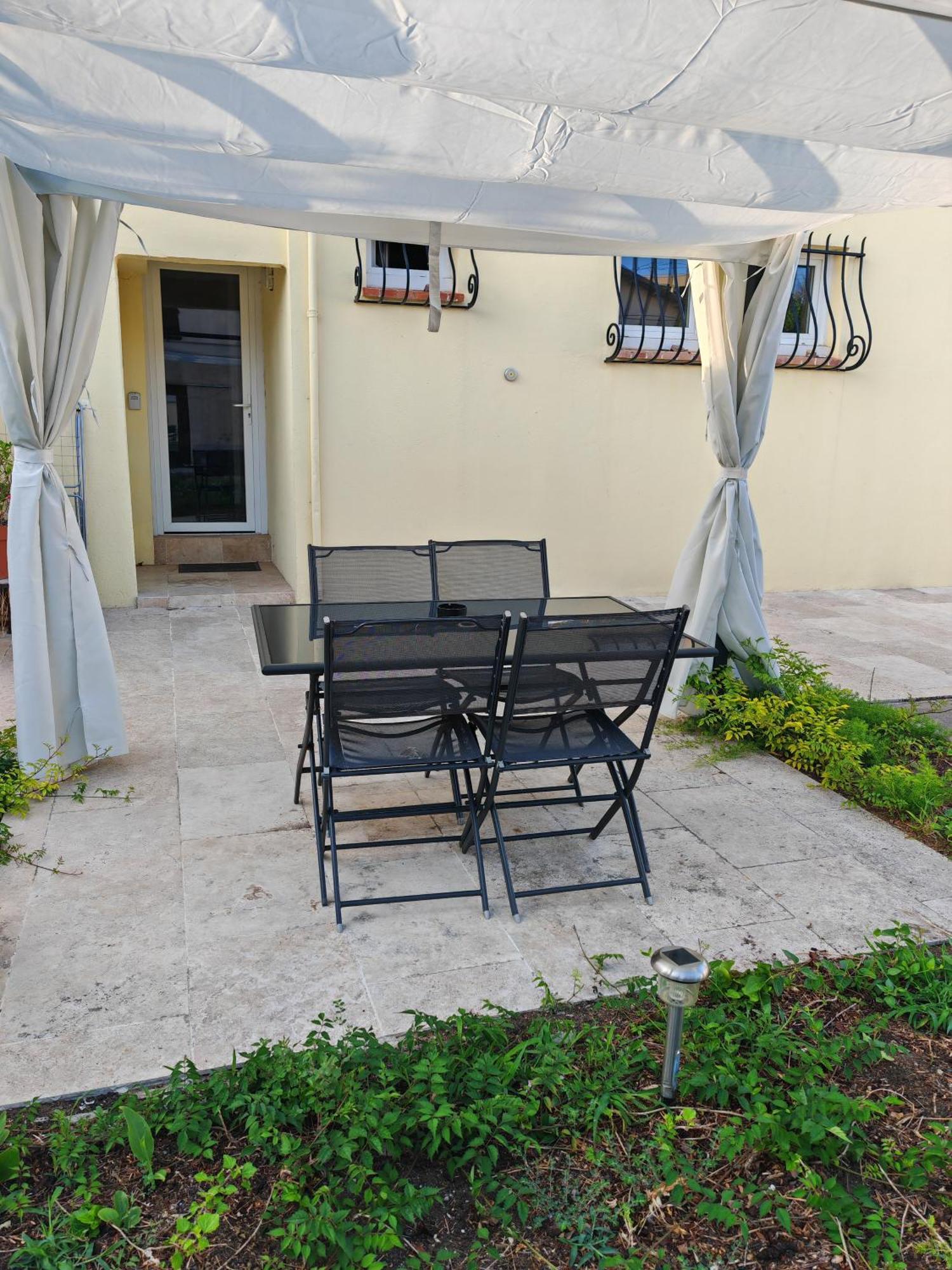 Appartement Climatise Golfe-Juan Plage Vallauris Cameră foto